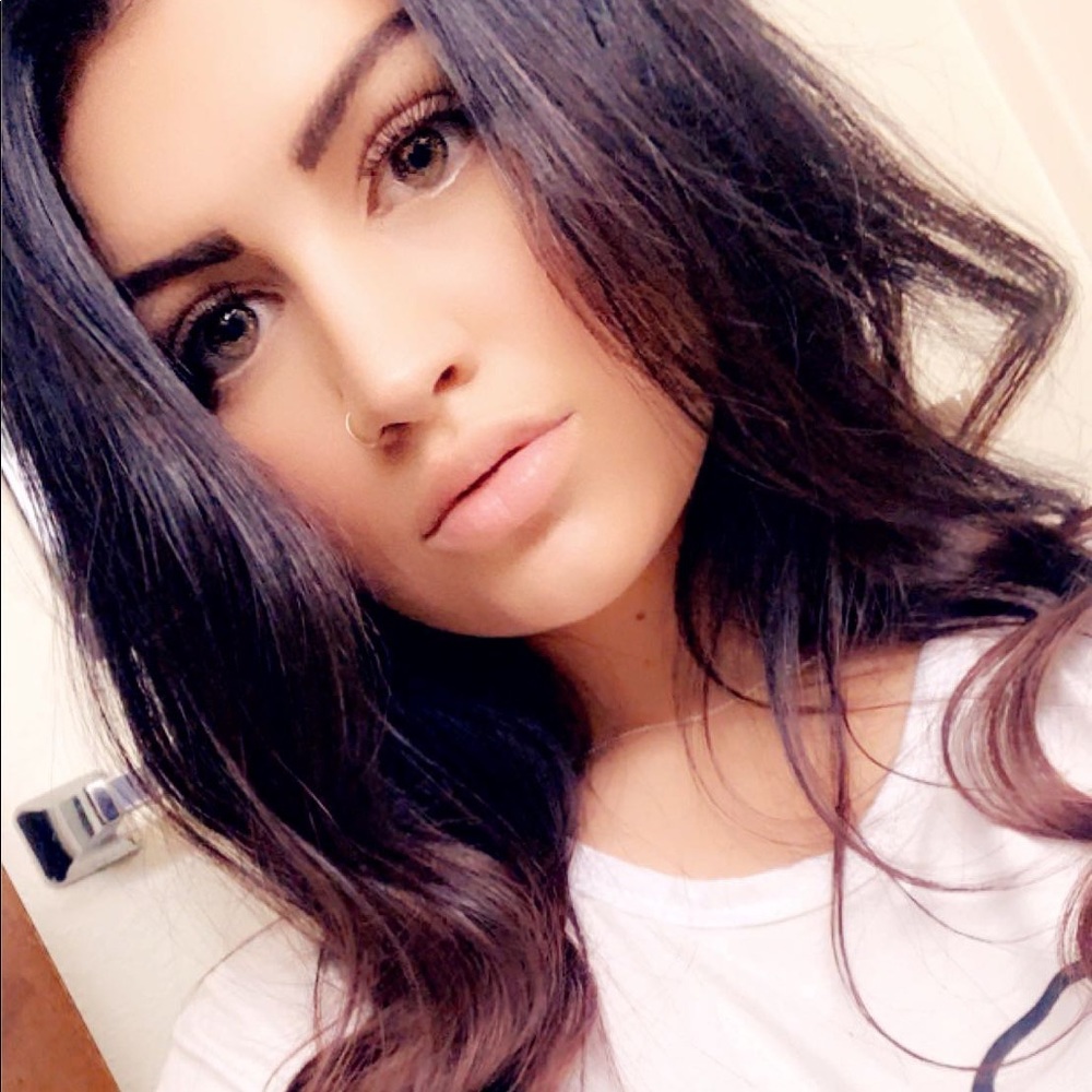 Meet your Posher, Marisa